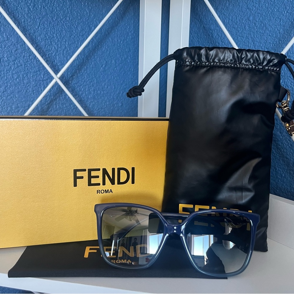 Fendi Navy Sunglasses with Black Pouch